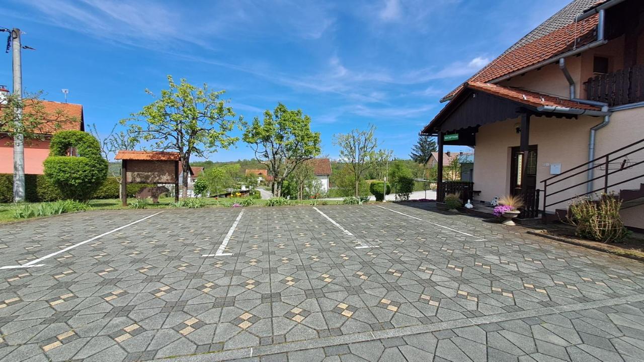 Family Puskaric Hotel Slunj Luaran gambar